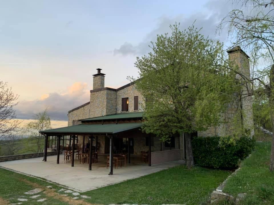 Terrae Eremis: Ristorante, Bar, B&B Roccamorice Bagian luar foto