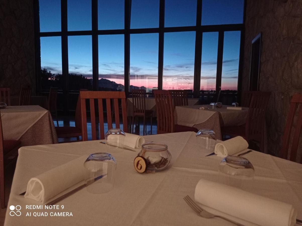 Terrae Eremis: Ristorante, Bar, B&B Roccamorice Bagian luar foto