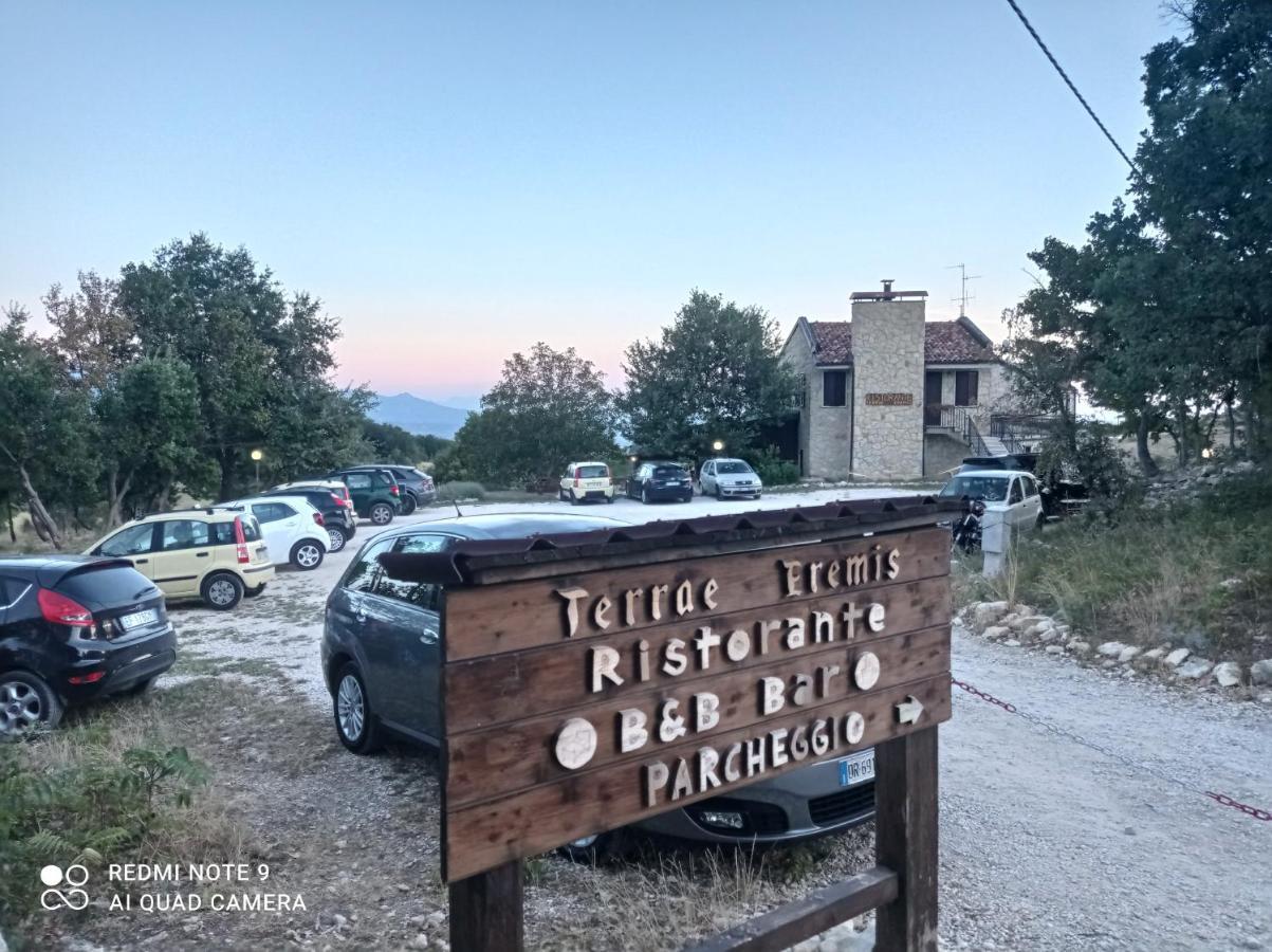 Terrae Eremis: Ristorante, Bar, B&B Roccamorice Bagian luar foto